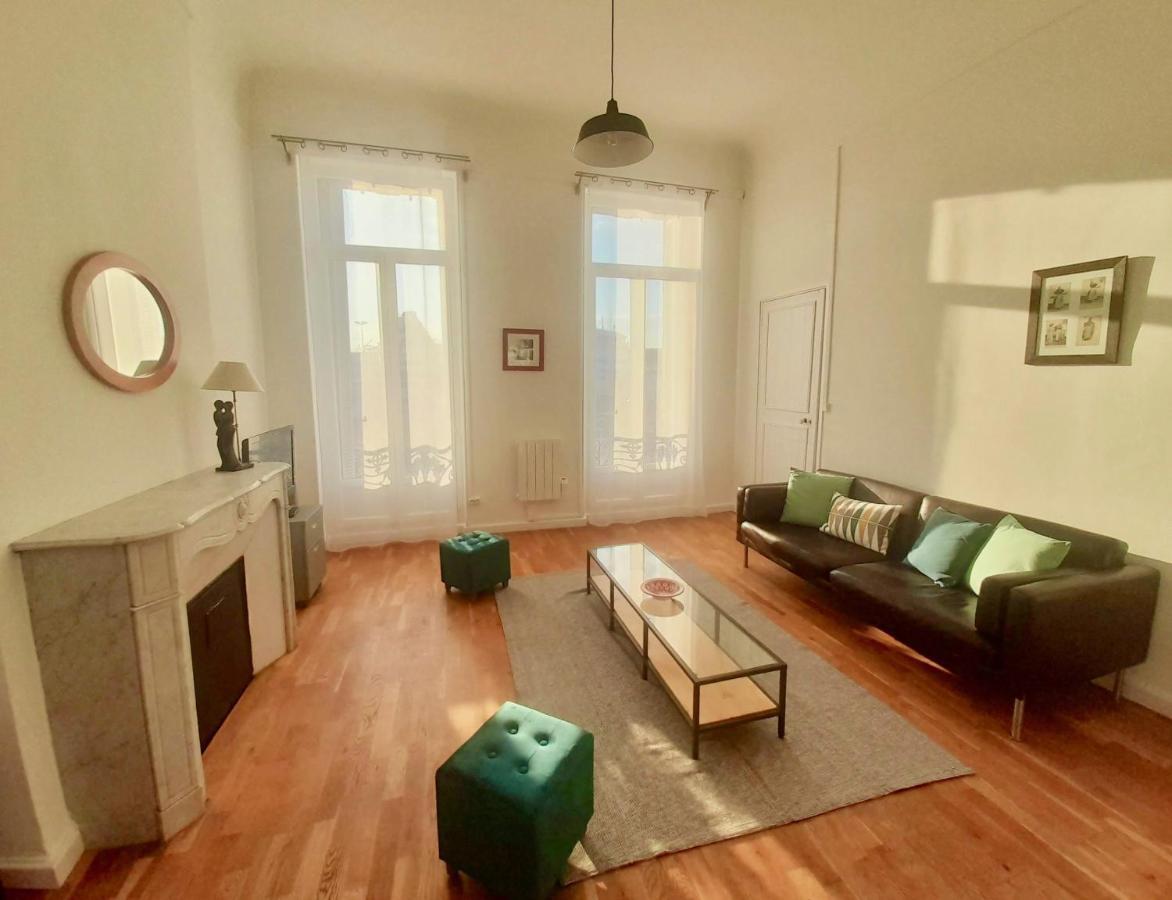 Spacieux Et Lumineux Appartement Vue Mer Joliette Marselha Exterior foto